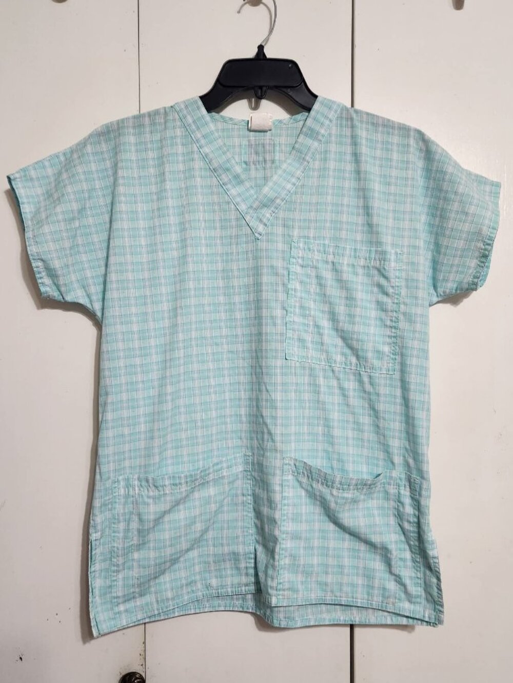 S.C.R.U.B.S. Women Small Scrub Top V-Neck Pastel Plaid Textured Short Sleeve